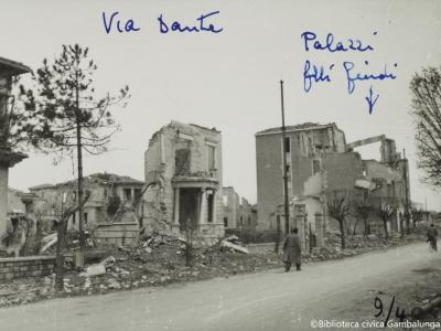 Rimini, viale Dante, Palazzi fratelli Guidi, 1944 (Foto Moretti Film, album dei provini)