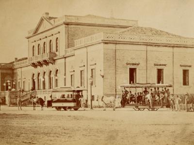 Rimini. Stabilimento bagni, prospetto a mare, Prem. Stab. fotografico F.lli Contessi, ca. 1877-1886 (Album Ricordo di Rimini, AFP 10)